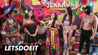Sophia Leone en Natalia Nix's tienermeisjes in hete orgie