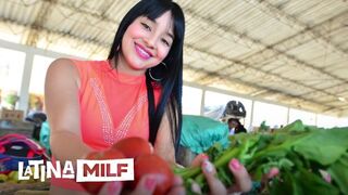Sofia Galindo hete Latijnse kont is hard geneukt in natte kut