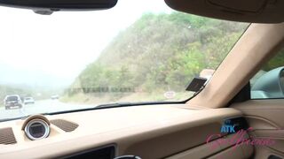 Strand date Nicole Luva met tiener meisje en hete auto pijpbeurt pov