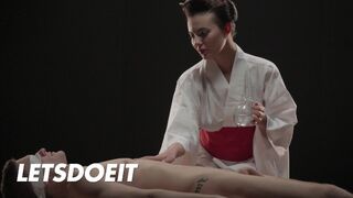 Vanessa Decker geeft Max Dior een hete massage, en dan berijdt ze hem hard