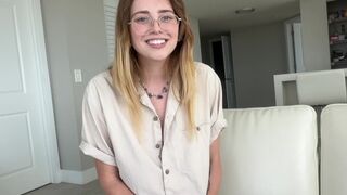 Mijn vriendin Tomboy bewijst dat ze geen lesbienne is - Lucy Foxx's hete huiselijke fantasie met scotch stark