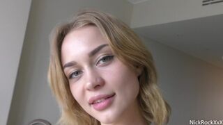 Loren Strawberry heeft een strak tiener poesje anaal in het hotel