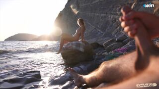 Fuckflash op naaktstrand: buitenaards meisje hielp om te genieten