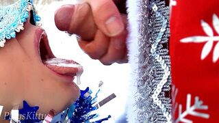 Kerstman verhitte haar en vulde haar met sperma voor Kerstmis!