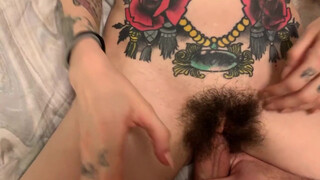 Tatoeageed Harige Amateur Pussy