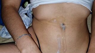 Vier dagen alleen met mijn lesbische stiefzus wordt een stoere ochtend neuken - echte Spaanse porno