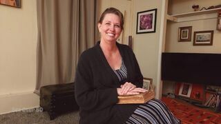 Hot minister's vrouw verleidt een pasgetrouwde tiener