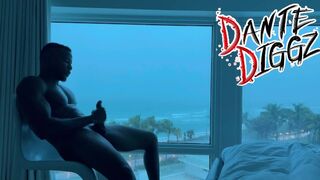 Ze masturbeert tijdens de orkaan in de South Coast hotelkamer