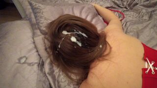 Sprinkles op tiener meisje haar na wild anaal neuken