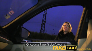 FakeTaxi - Ik heb de bus gemist, kun je me niet brengen?