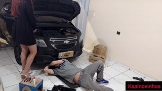 Autodame wil haar monteur!