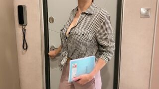 Hot docent neukt haar student - Russische amateur dialoog