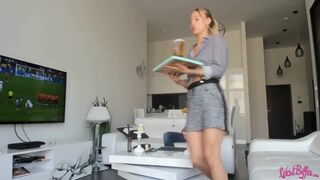 Ik neukte de serveerster - exclusieve menu