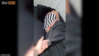 Mijn stiefzus betrapte me toen ik haar aanraakte, en je zou niet geloven wat ze me vroeg te doen!