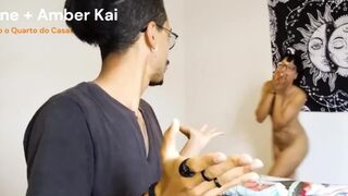 Ik ging naar binnen om de kamer te tonen, en hij kwam toen ik kwam ft. amber kai (Deel 1)