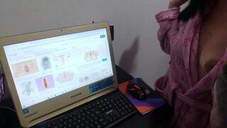Anatomie klasse en een wilde neuken met een hete stiefmoeder sexy met natuurlijke tieten