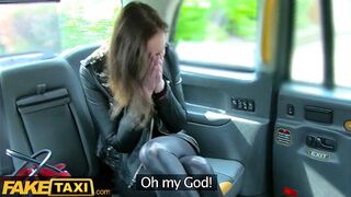 Je man vroeg me om seks te hebben met zijn vrouw als een geschenk - nep taxi avontuur