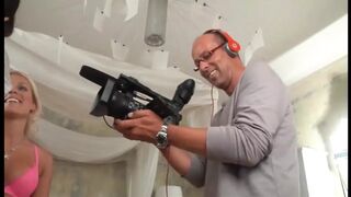 Amateur koppelt wilde orgie met mooie meisjes met veel pijpbeurten en grote pik volledige film HD