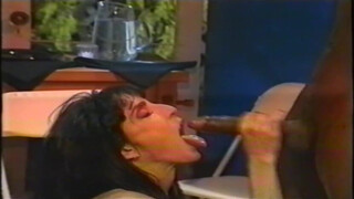 Ki mit neuken - Hongaarse synchrone retro porno film