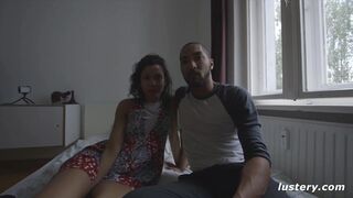 Miriam Prado is wild genieten van openbare-ruimte neuken