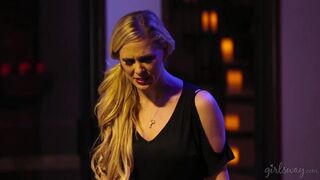 Cherie Deville en Mercedes Carrera's hete lesbische fetis avontuur
